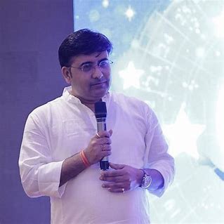 Deepanshu Giri